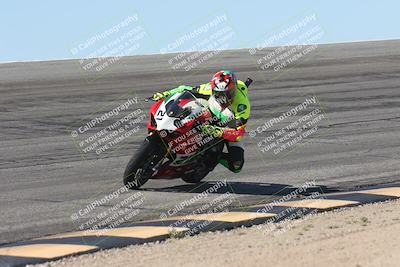 media/Oct-13-2025-Moto Forza (Mon) [[a66d839500]]/3-B Group/Session 2 (Bowl)/